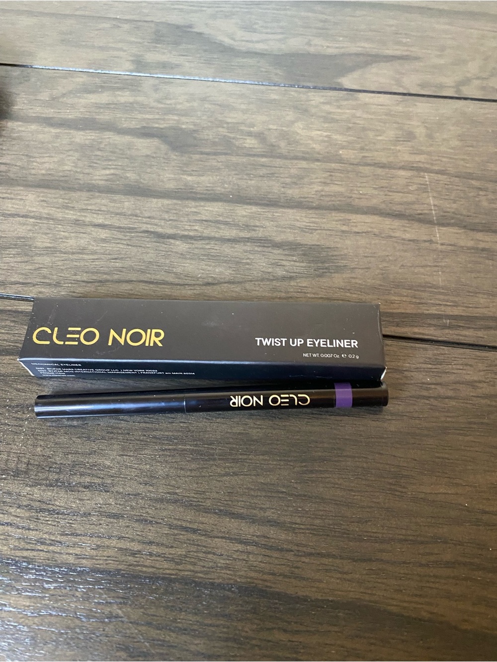 CLEO NOIR Twist Up Mechanical Eyeliner